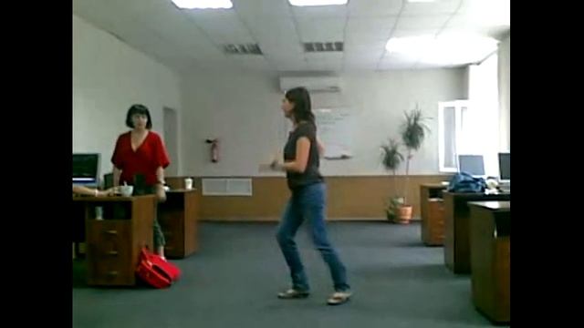 Ира танцует реггетон смотреть онлайн