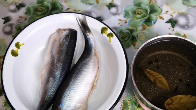 ПРОСТАЯ СЕЛЕДКА А КАКАЯ  ВКУСНАЯ //ПРЯНОГО ПОСОЛА//НА КУХНЕ У ЦЫГАНОЧКИ.