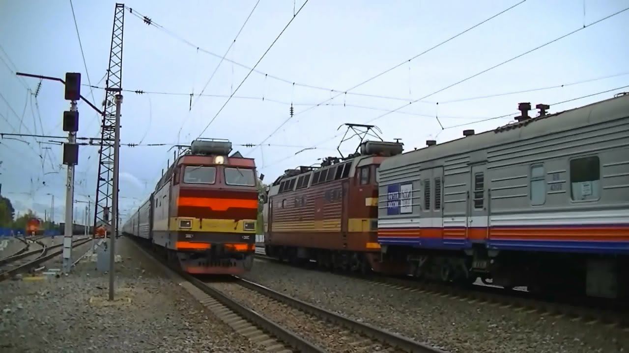 ЧС4Т-300 с поездом №131 Ижевск - Санкт-Петербург смотреть онлайн