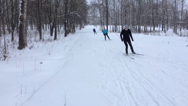 Катание на одной ноге. Техника конькового хода , смотреть онлайн