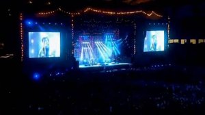 Oasis - Dont Look Back In Anger Live in Manchester 2005