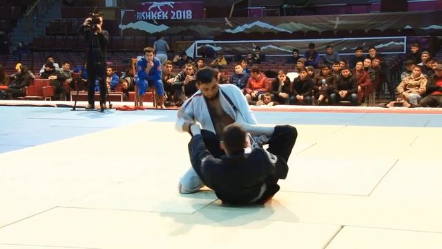 Спорт. Джиу-Джитсу. Чемпионат Кыргызстана-2019. Финал 56 кг Заир Розматов-Шабданбек Абдыбеков смотреть онлайн