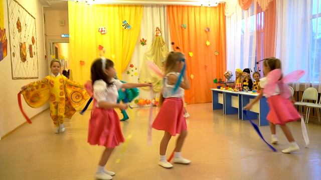 Детский утренник Сказка "Муха-Цокотуха" смотреть онлайн