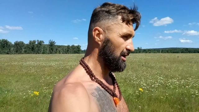 СОВСЕМ ЗАЖРАЛИСЬ Сколько ЗАРАБАТЫВАЮТ учителя Йоги СОРИНКА В ГЛАЗУ