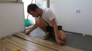 Монтаж на ламинат (Laminate flooring)