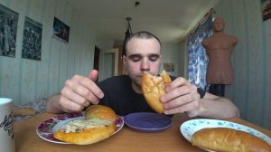МУКБАНГАСМР ВЫПЕЧКАПИРОЖКИ с МЯСОМ,КАПУСТОЙ РАССТЕГАИМИНИ ПИЦЦАКОФЕУЖИН EATINGASMR Mukbang#211