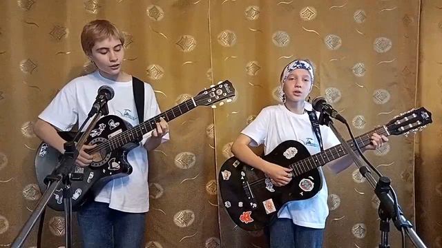 "Ты у меня одна". Исполняет дуэт "Берега" в составе Леры Фрунза и Тани Антоновой. смотреть онлайн