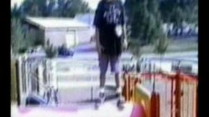 Люди падают