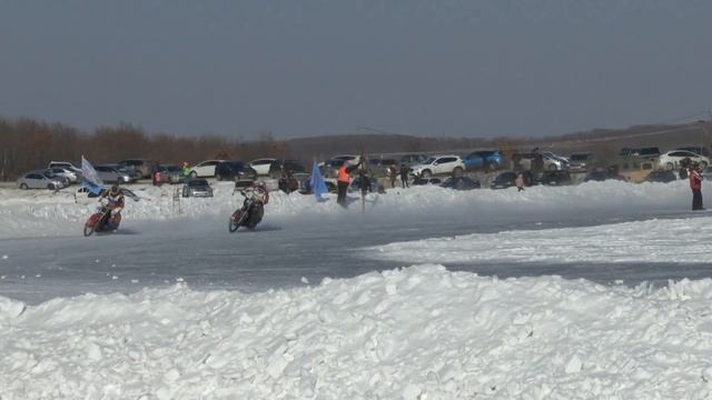 Открытый Чемпионат Приморского края по мотогонкам на льду. Часть 10 смотреть онлайн