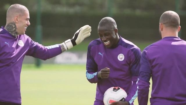 Бенджамин Менди рассказывает о своем детстве. Русская озвучка. смотреть онлайн