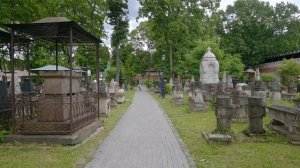 Некрополь Донского монастыря