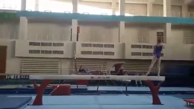 Спортивная гимнастика. Соревнование. Упражнение на бревне / Artistic gymnastic. Balance beam.