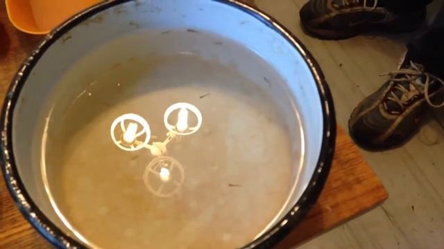 Зачерпнул воды посуду помыть)) смотреть онлайн