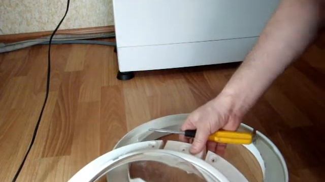 Ремонт дверцы стиральной машины. Замок люка стиральной машины