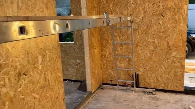 Сборка дома из Сип панелей. Отопление электричеством через теплый пол.