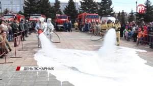 Пожарные Бурятии устроили настоящее шоу на площади Советов