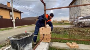 Как правильно складывать столбики из кирпича