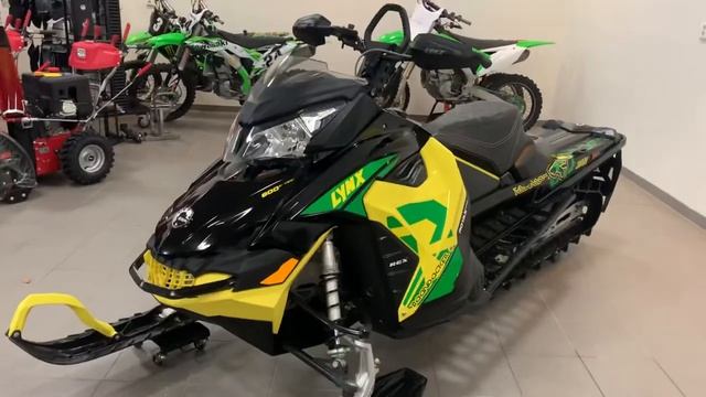 Lynx Bd 3700 600 e-tec -17 Walkaround смотреть онлайн