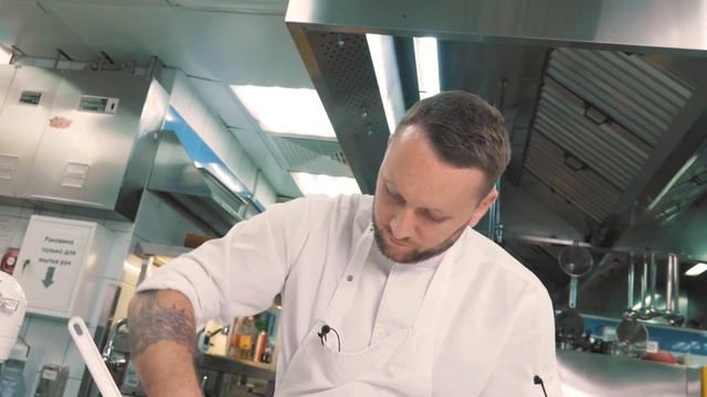 В своей тарелке | АНТОН КОВАЛЬКОВ | Белуга смотреть онлайн