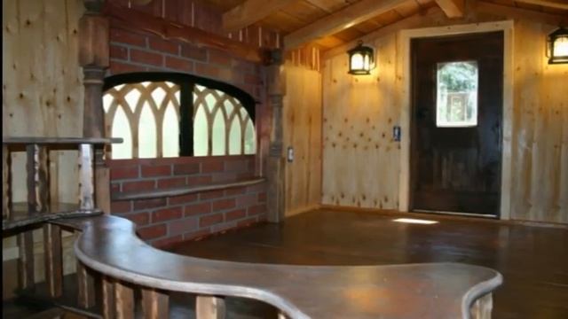 Victorian-Inspired Tiny House by Molecule Tiny Homes смотреть онлайн