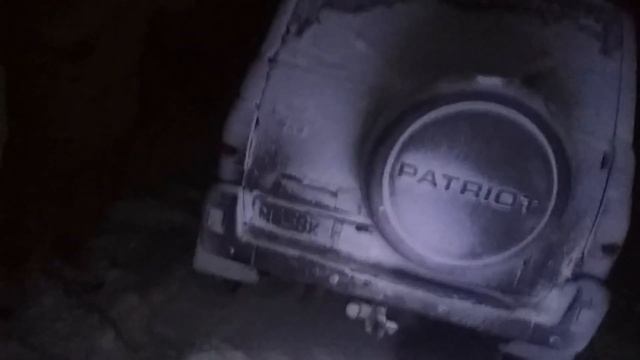 Зимняя прогулка по ночным болотам смотреть онлайн