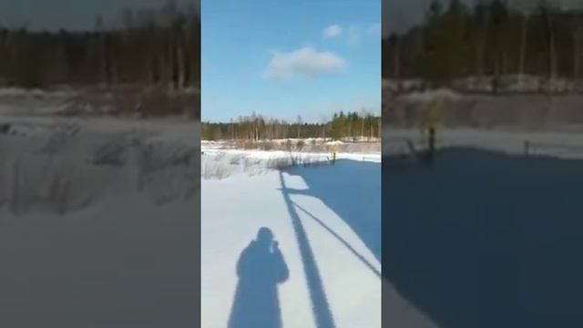 Стройка зимой. Как зимует наш домик. Заготовили доски для чернового пола.