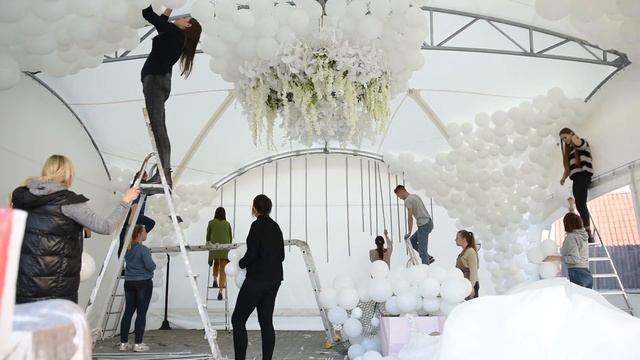 Как украсить Шатер. Оформление шатра. Как шарами оформить потолок. Как крепить шары к потолку смотреть онлайн