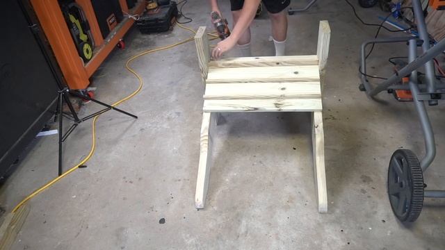 DIY Adirondack Chair Build! - Easy & Affordable with Free Plans! смотреть онлайн