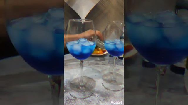 Коктейль голубая лагуна 🧊🍸😍