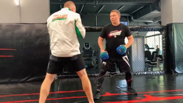 Братья Долголевцы- работа на лапах. смотреть онлайн