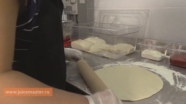 Готовим пиццу в печи Dosilet смотреть онлайн