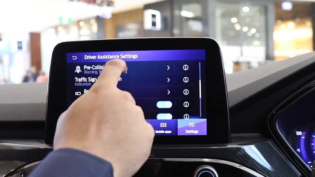 Sync 3 explained on the All-New 2020 Ford Escape смотреть онлайн