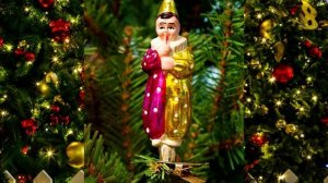 История создания новогодняя игрушки