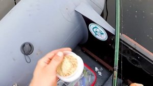 ЗОЛОТОЙ КАРАСЬ НА ЧЕСНОК! Рыбалка в забытом болоте на поплавок