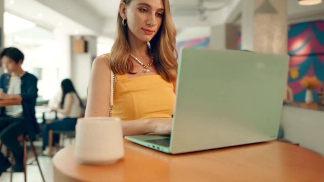 TECNO MEGABOOK T1 смотреть онлайн