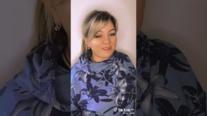 РАСЦВЕЛА СМОРОДИНА В ГОРОДСКОМ САДУ.