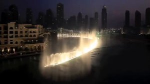 Танцующие фонтаны под песню Ты знаешь так хочется жить Обалденно красиво!