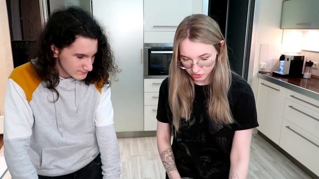 ГОТОВИМ МОЛОЧНЫЕ КОКТЕЙЛИ ВМЕСТЕ С @heradeLegend !  +РЕАКЦИЯ ДЕМА
