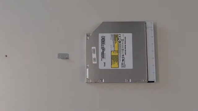 Toshiba Satellite P875 Series: Optik Disk Sürücüsünün değiştirilmesi смотреть онлайн