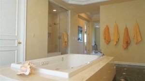 Великолепный интерьер дома в классическом стиле