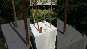 Заливаем столбы своими руками . Дешевый способ сделать столбы для забора, сваи под дом