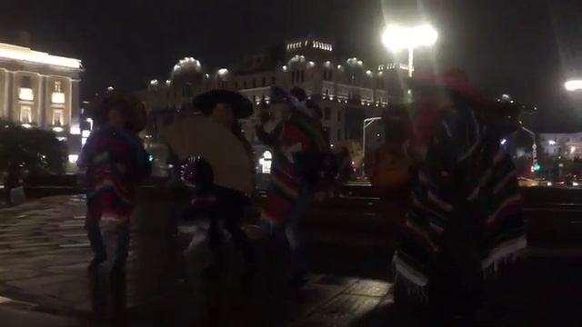 Сюжет квеста "В поисках Британской короны" смотреть онлайн