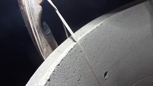 как выкопать колодец если кольца не опускаются под своим весом