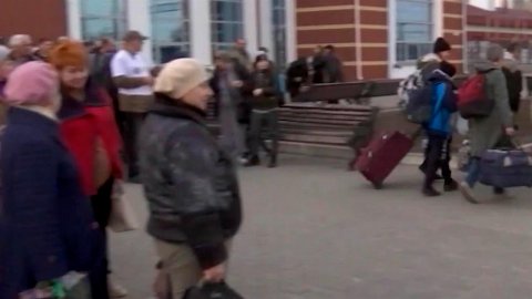 Журналиста BBC озадачили жительницы Лисичанска, который все еще остается под контролем Киева