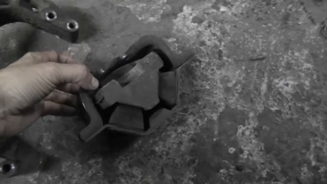 Замена помпы на Mercedes Vito 638 смотреть онлайн