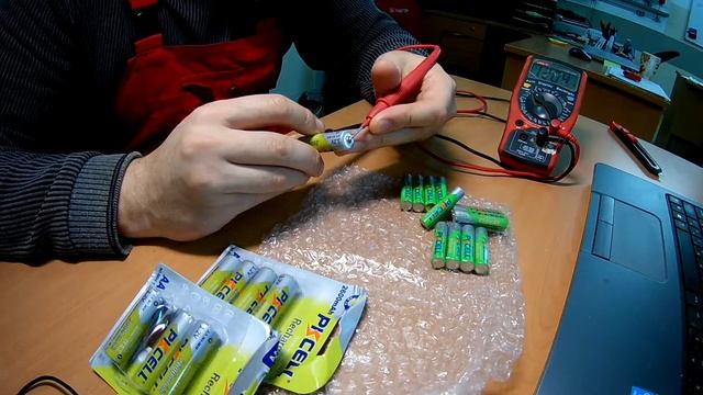 Лучшие пальчиковые аккумуляторы из Китая PKCELL AA и AAA смотреть онлайн