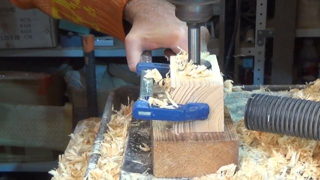 Простой в изготовлении симпатичный, деревянный подсвечник.  DIY