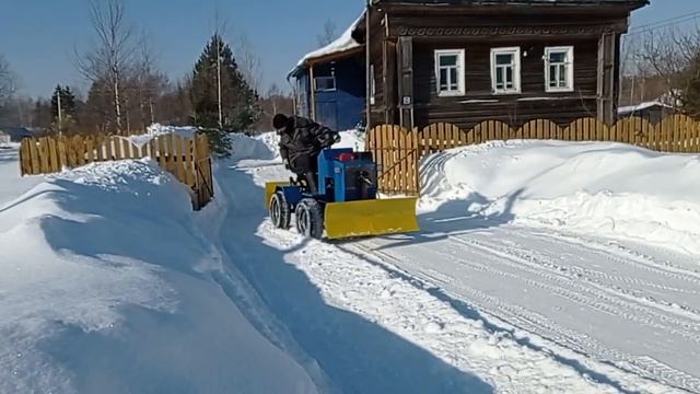 Мини трактор 4*4 своими руками (чистка снега). смотреть онлайн