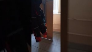 побег со школы с продавцом, нашли заброшку ?