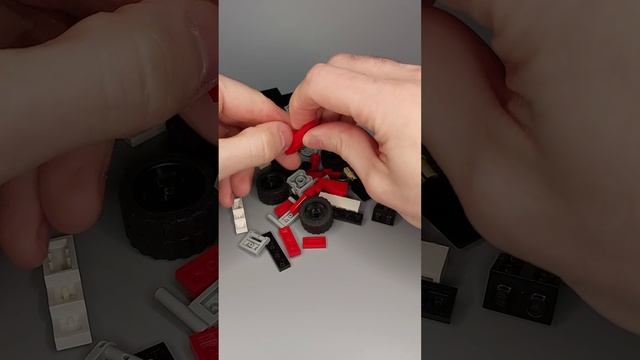 Lego Creator (31100) / Лего Самоделки  (Короткое видео #106)